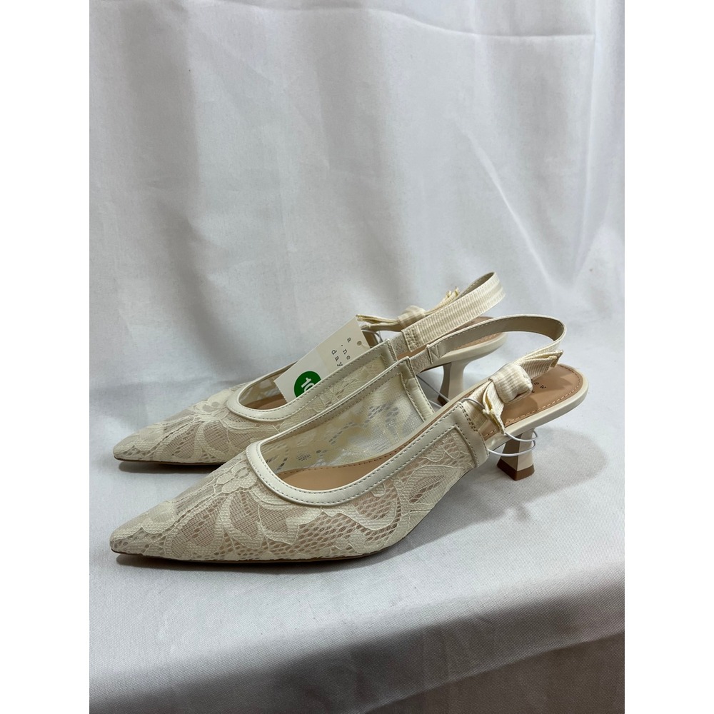 A New Day Women Cream Lace Pointed Toe Slingback Kitten Heels Bow Detail Size 10